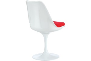  Eero Saarinen  Tulip Chair  