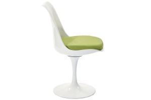  Eero Saarinen Tulip Chair  