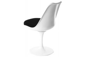  Eero Saarinen  Tulip Chair  