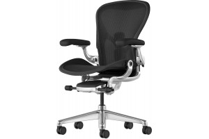 Офисное кресло Herman Miller Aeron Black Onyx/Polished Aluminum, размеры A,B,C Офисное кресло Herman Miller Aeron Black Onyx/Polished Aluminum, размеры A,B,C