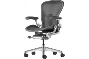Офисное кресло Herman Miller Aeron Carbon/Polished Aluminum, размеры A,B,C Офисное кресло Herman Miller Aeron Carbon/Polished Aluminum, размеры A,B,C
