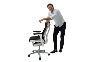 Кресло Herman Miller Embody Dark Carbon - White/Titanium (Balance)