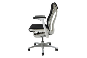 Кресло Herman Miller Embody Dark Carbon - White/Titanium (Balance)